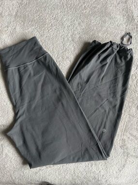 Lululemon Still Pant (Tall) size 8